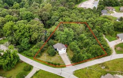 2001 S 16th Avenue, Ozark, MO 65721