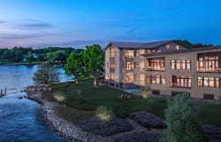 35 Badgers Island W, Kittery, ME 03904