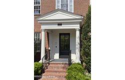 9201 Dayflower St, Prospect, KY 40059
