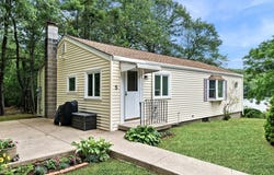 5 Lakeview Ave, Peabody, MA 01960
