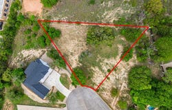105 Glen Oaks Dr, Kerrville, TX 78028