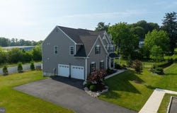 415 CHIEF TATAMY STREET, EASTON, PA 18045