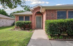 521 Ryan Street, Saginaw, TX 76179