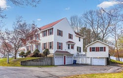 22 Mcrayne Hill Rd, Billerica, MA 01821