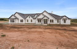 1701 BLAKELY HOLLOW Drive, Amarillo, TX 79124-2068