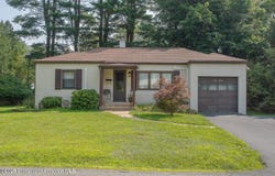 112 Park Drive, Waverly Twp, PA 18411