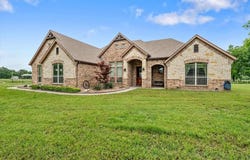360 Rs County Road 3419, Emory, TX 75440