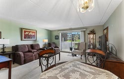 930 TAYLOR Drive, Gurnee, IL 60031