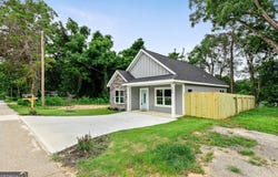 306 Poplar, Hogansville, GA 30230