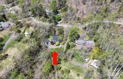 161 Hamburg Mountain Road, Weaverville, NC 28787