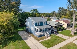6368 Hazel Street, Taylor, MI 48180