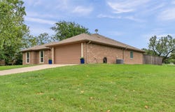301 Julie ST, Burnet, TX 78611