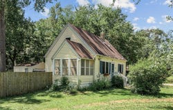 2901 W Old Shakopee Road, Bloomington, MN 55431