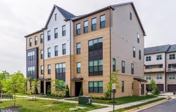 4902 LONGMIRE Way, CHANTILLY, VA 20151