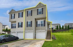 206 PENNSHIRE DRIVE, LANCASTER, PA 17603