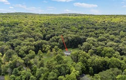 64 LINDBERGH ROAD, RINGOES, NJ 08551