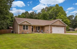 812 Whitecotton Drive, Carterville, IL 62918