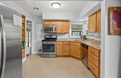 7820 N 46th St, Brown Deer, WI 53223