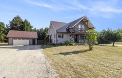 9322 E 56th Street, Newaygo, MI 49337