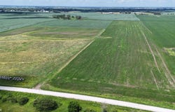 Garden Road, Seymour, IA 52580