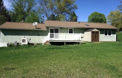 10 Aspinwall Rd, Red Hook, NY 12571