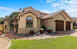 19 San Savio CT, Austin, TX 78738