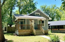 201 SW Elmwood AVE, Topeka, KS 66606