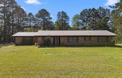 653 County Road 3639, Big Sandy, TX 75755