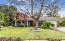 4575 Balmoral Dr, Pensacola, FL 32504
