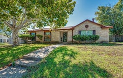 1202 Canyon Oaks Drive, Lancaster, TX 75146