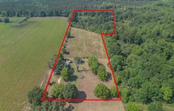 340 E Bond Road, Wiggins, MS 39577