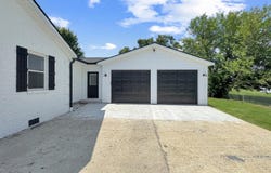 1020 Jeffries Lane, Hustonville, KY 40437