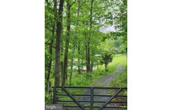 1367 ED ARNOLD ROAD, AUGUSTA, WV 26704