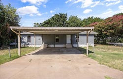 3702 Hartwood Drive, Granbury, TX 76049