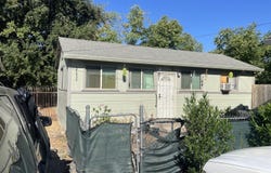 2590 Henderson Road, Redding, CA 96002