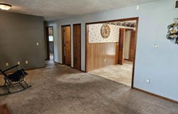 105 Glen Eden Drive, Glasgow, MO 65254