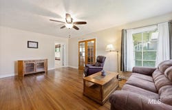 512 Broadway Ave North, Buhl, ID 83316-1530