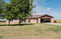 12497 N 1780 Road, Erick, OK 73645