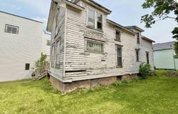 803 S 1st, Escanaba, MI 49829