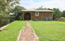 20700 E Lakeshore DR, Spicewood, TX 78669