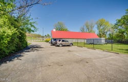 1045 North Wilcox Drive, Kingsport, TN 37660