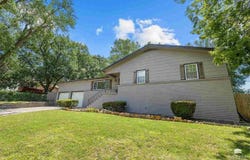 108 Drake Drive, Manhattan, KS 66503