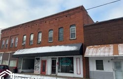 275 Oak Street, Dallas City, IL 62330