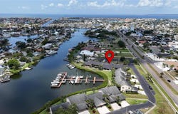 644 YARDARM Drive, APOLLO BEACH, FL 33572