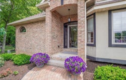 2641 Topflite Drive, Akron, OH 44312