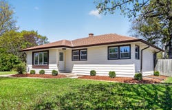 5224 W LUEBBE Ln, Milwaukee, WI 53223