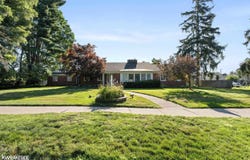 45280 Cass, Utica, MI 48317