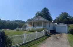 3810 N Dugan Road NW, Mcconnelsville, OH 43756
