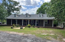 340 South Lakeview Drive, Abbeville, AL 36310