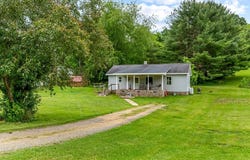 451 Payne Town Rd, Max Meadows, VA 24360